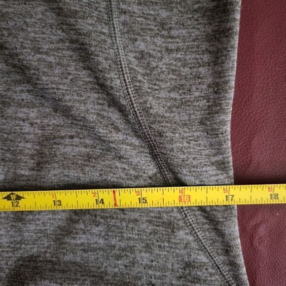 The North Face Gray Quarter-Zip Thermal Layer Pullover - Picture 11 of 12